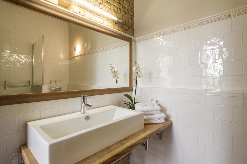 Sueca Apartment With Terrace Ruzafa Mid-Term Valencia Ngoại thất bức ảnh